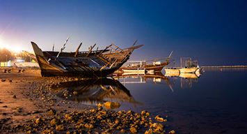 المراكبُ تنتظرُ البحر..