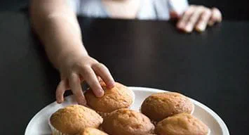 السمنة لدى الأطفال.. أسبابها وعلاجها