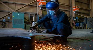 الحد من انبعاثات الغازات المسببة لظاهرة الاحتباس الحراري فكرة أصيلة من فلسفة أعمالنا لعقود من الزمن