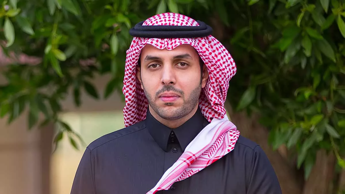 إطلالة: "ممتلئ من الداخل"
