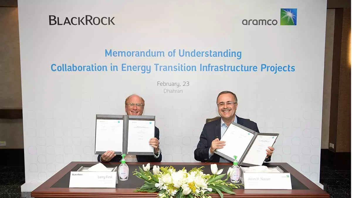 Aramco BlackRock Hassana investor consortium close pipelines deal