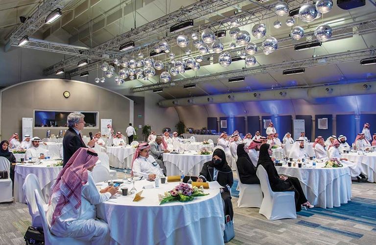 أرامكو السعودية تستضيف حلقة النقاش الثانية لمنتدى الرياض الاقتصادي