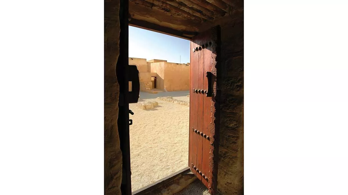 ضوء وحرف: فُتات الذكريات
