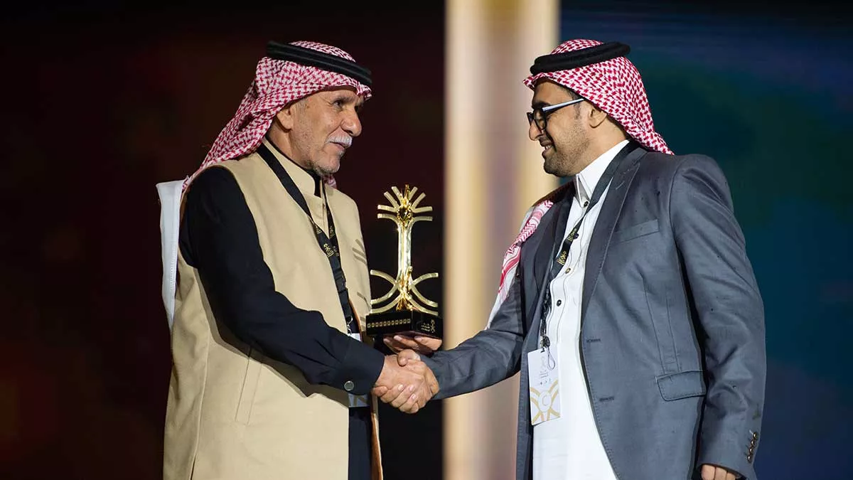 بودكاست القافة يفوز بجائزة التميز الإعلامي