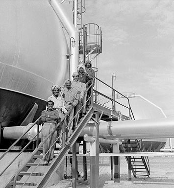 ذاكرة فوتوغرافية: القوى العاملة السعودية في الخمسينيات