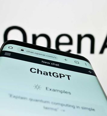 ثورة المحادثة مع الالة باستخدام ChatGPT.. هل نجحت بالفعل؟