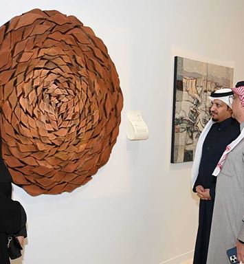 محاكاة تجربة الإنسان السعودي مع أرضه عبر  معرض"من الأرض" في إثراء