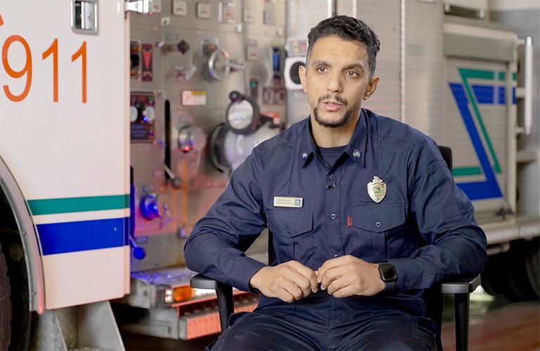 فيديو: تعرّف على عبدالله، أحد رجال الإطفاء في أرامكو