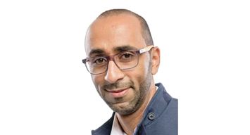 إضاءة: كيف تُسرق منا حياتنا الحقيقية؟