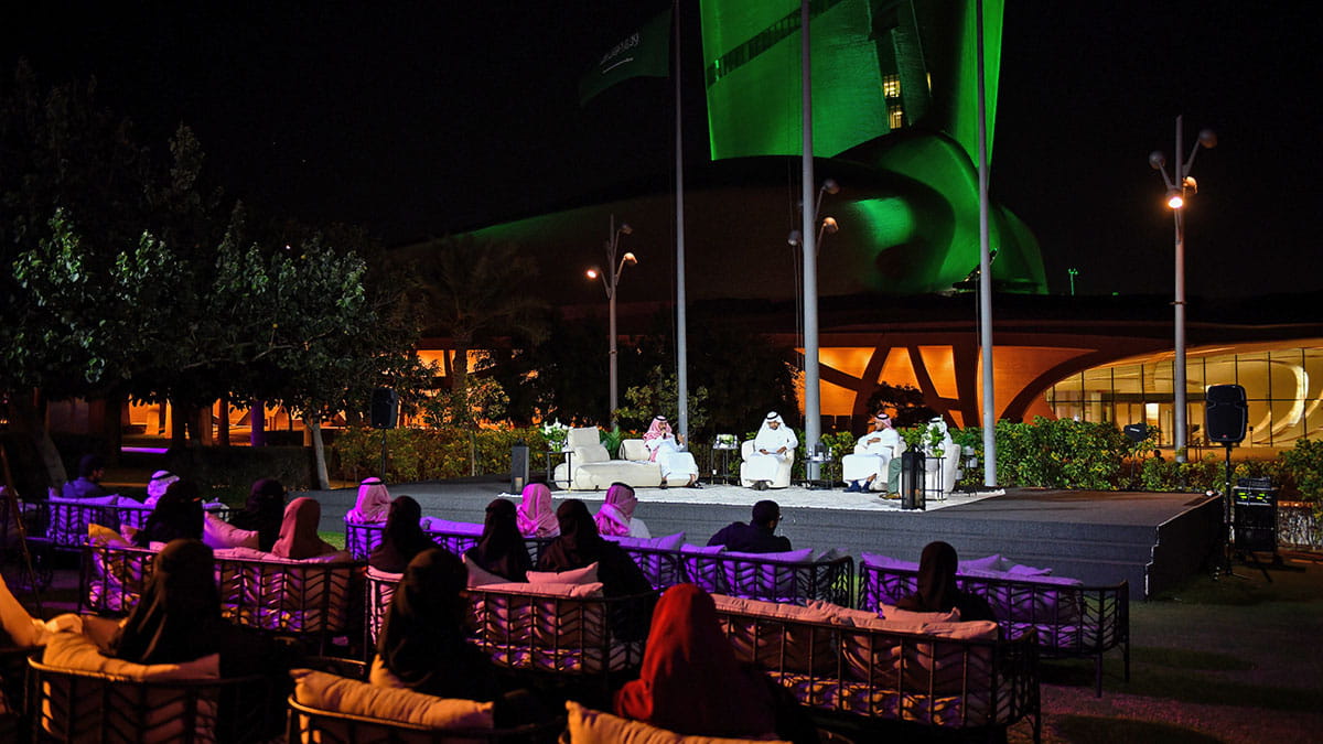 مجلس "إثراء" الثقافي الرمضاني يطلق جلساته بسرد معاصر للإبل تزامنًا مع عام الإبل 2024