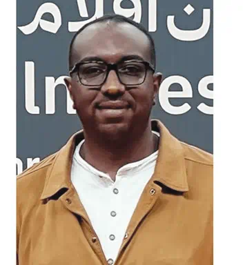 الزمان عدوّ لدود للورود!