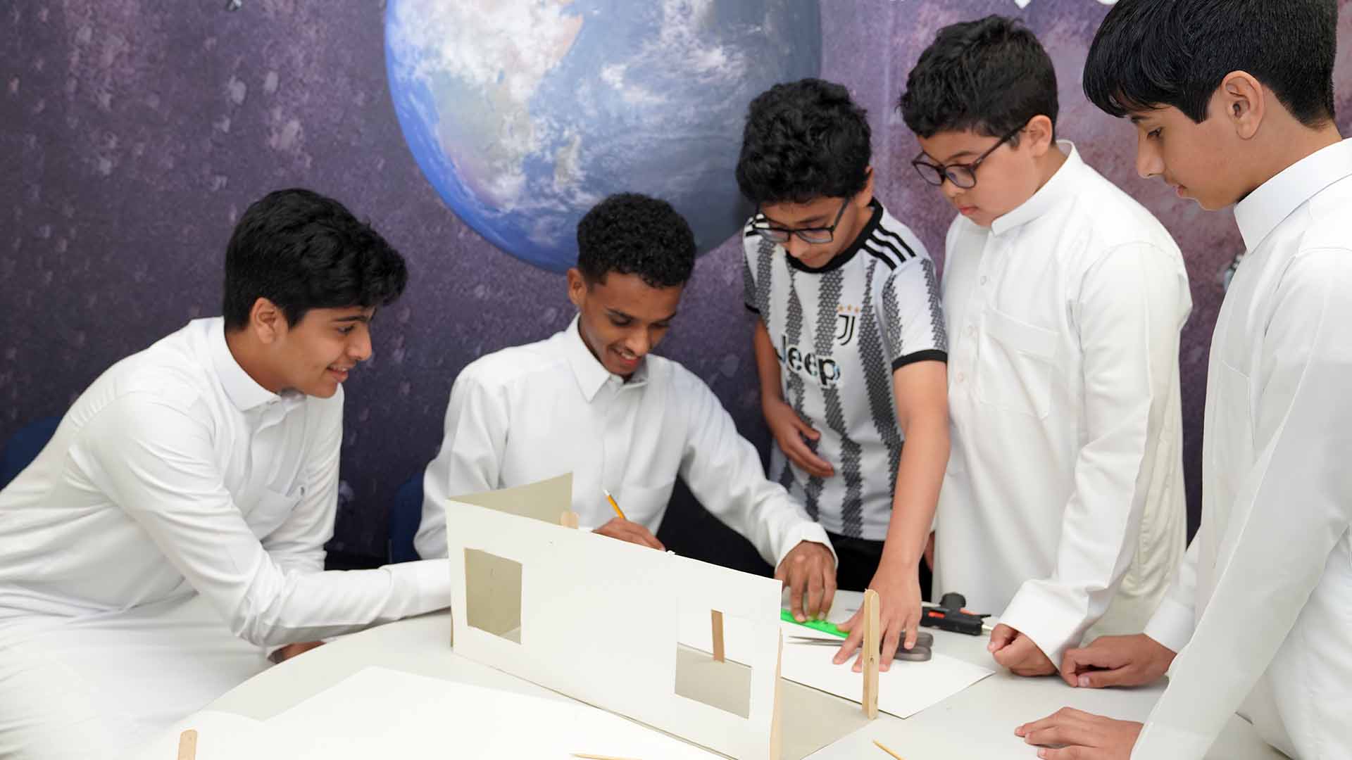 النسخة‭ ‬الثالثة‭ ‬من‭ ‬برنامج‭ ‬‮«‬ستيم‭ ‬الإثرائي‭ ‬للطلبة‭ ‬الموهوبين‮»‬‭