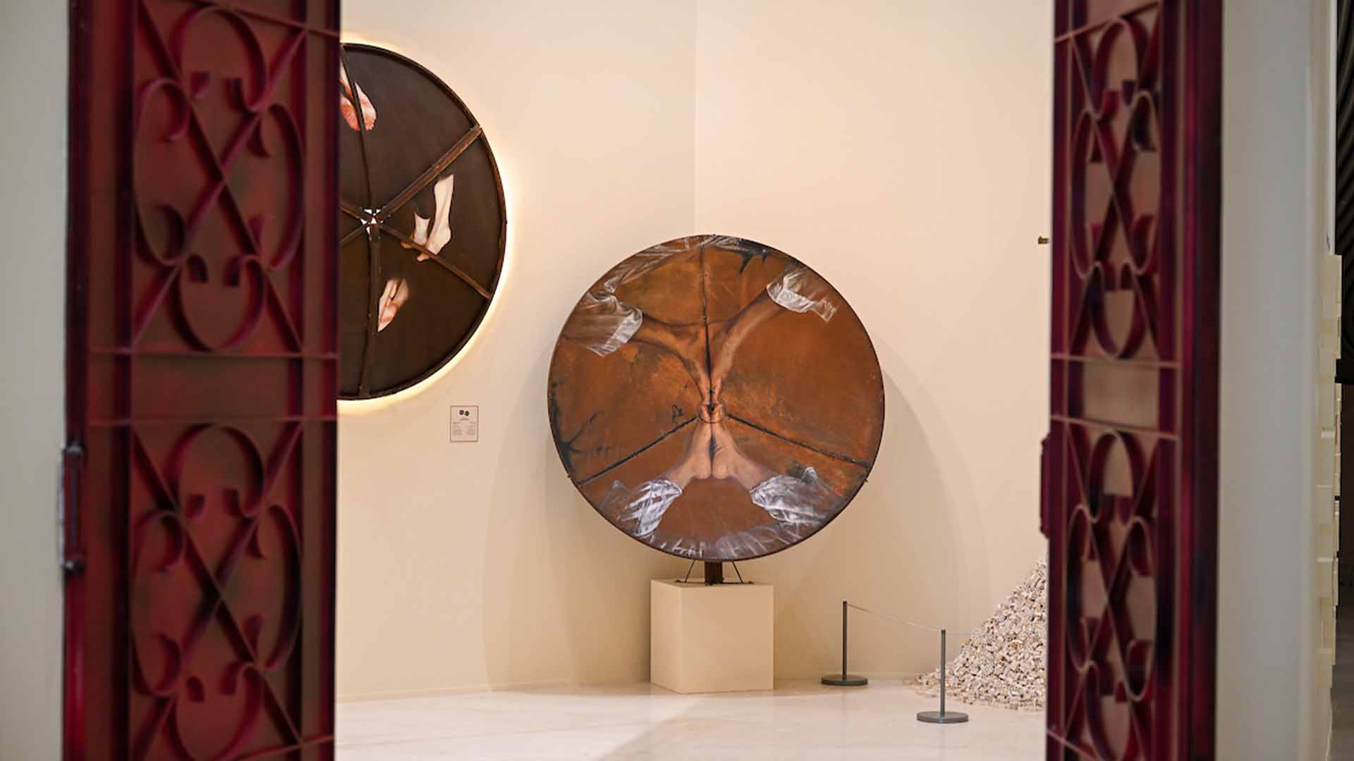 (إثراء) يطلق معرض "صدى المألوف"  