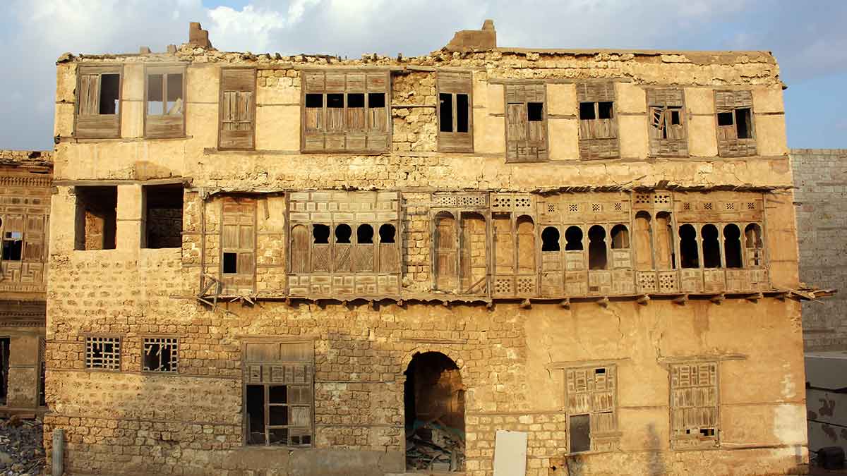 ينبع.. لؤلؤةٌ تستنشق نسيم البحر الأحمر