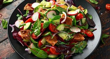 وصفة صحية: سلطة الفتوش