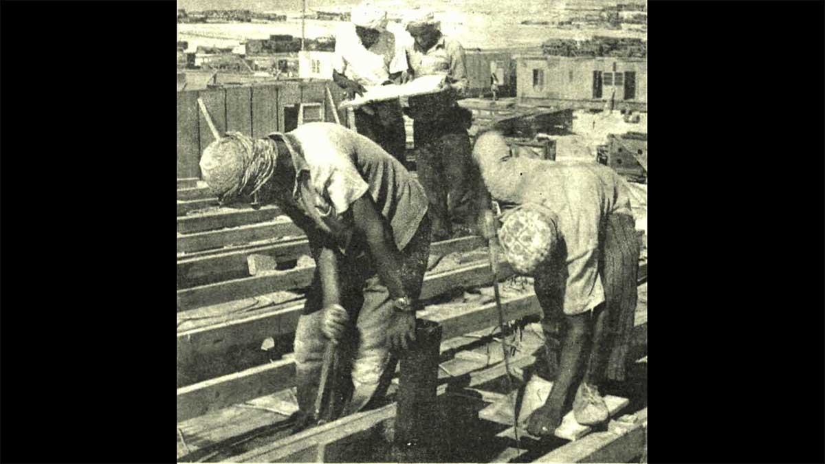 1951-workers-building-new-homes-in-Dhahran Aramco camp
