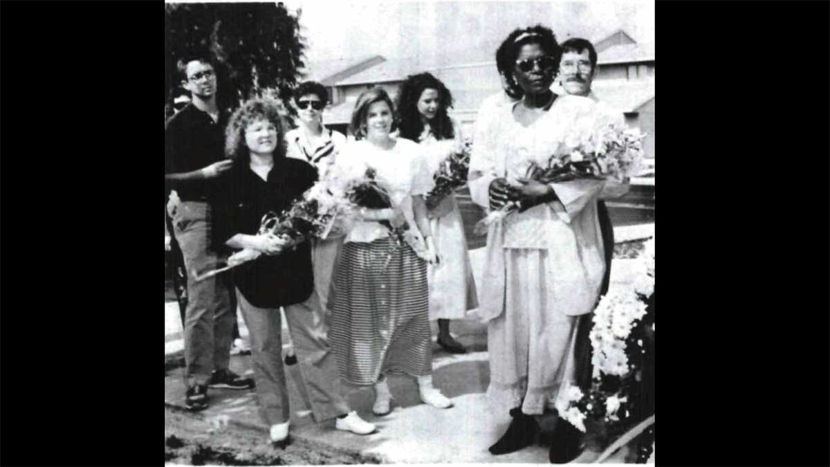 1991-udhailiyah-residents-at-aramco-ribbon-cutting-for-camp-reopening
