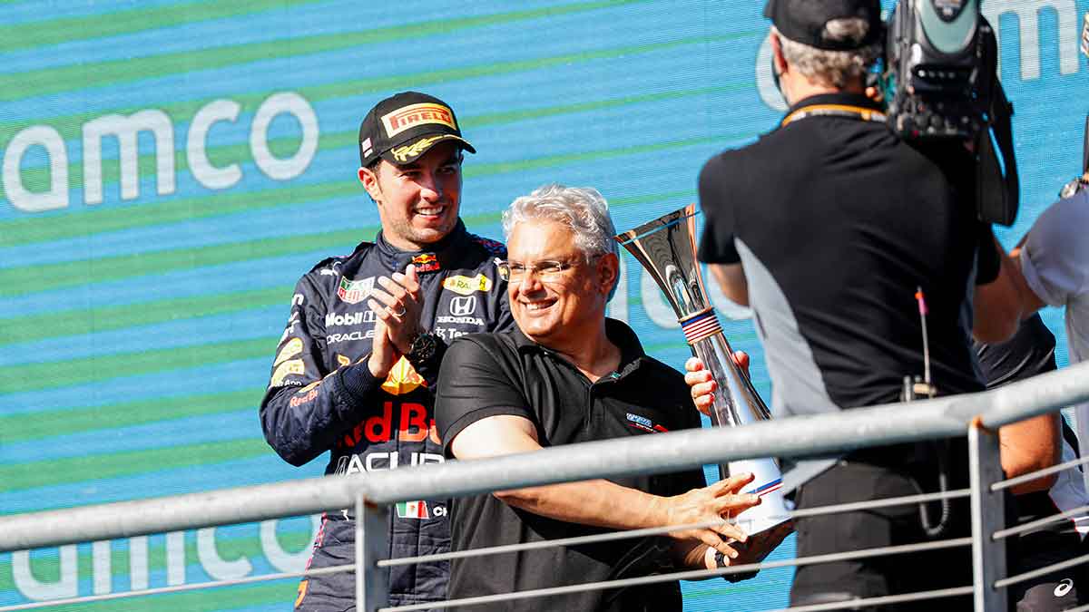 F1-Austin-Texas-Al-Qahtani-trophy-presentation