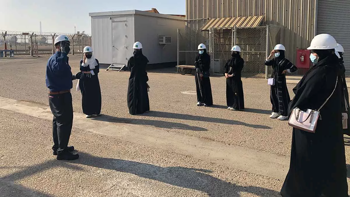 Aramco courses on electrical safety Yanbu' Royal Commission students