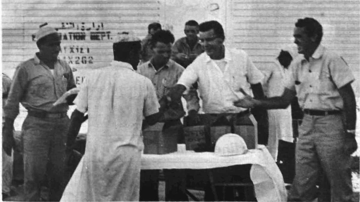 Aramco-1961-exploration-safe-man-hours-celebration