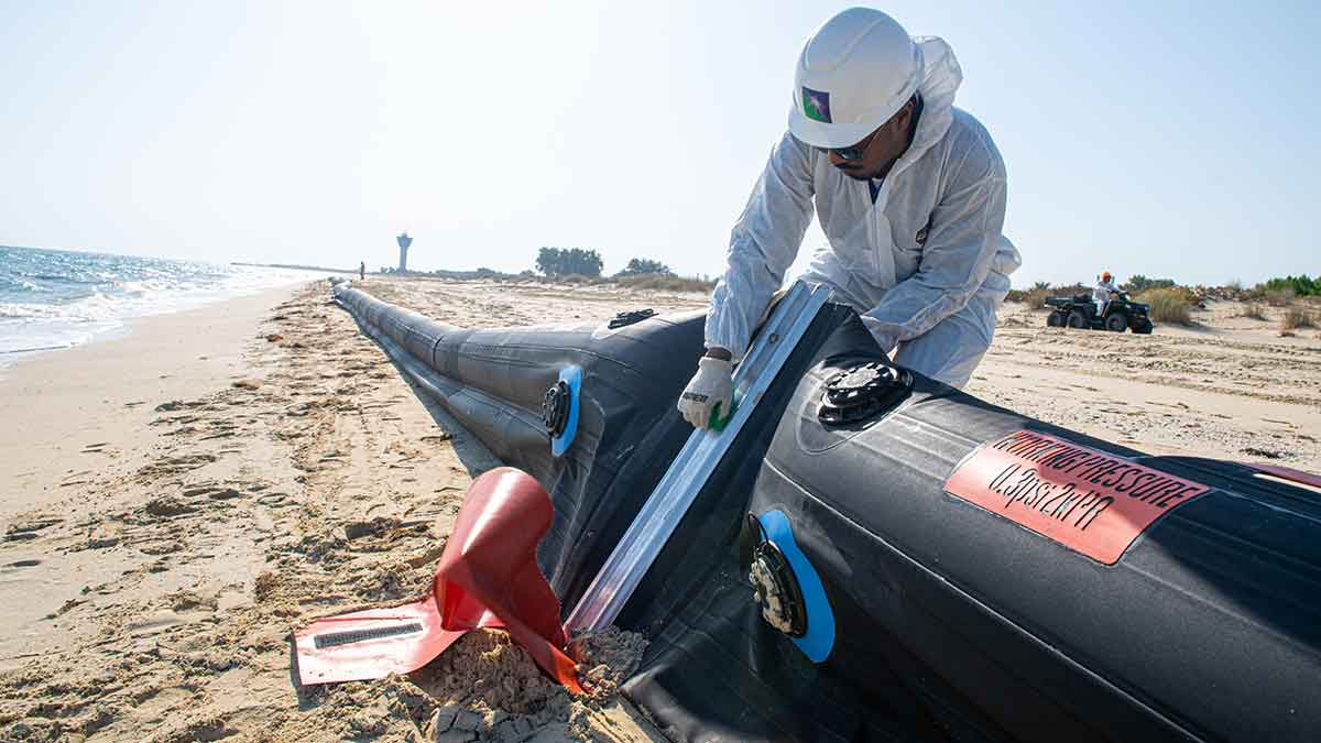 aramco-marine-department-spill-drill-RT-shoreline