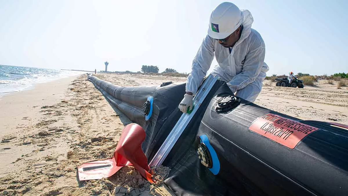 aramco-marine-department-spill-drill-RT-shoreline