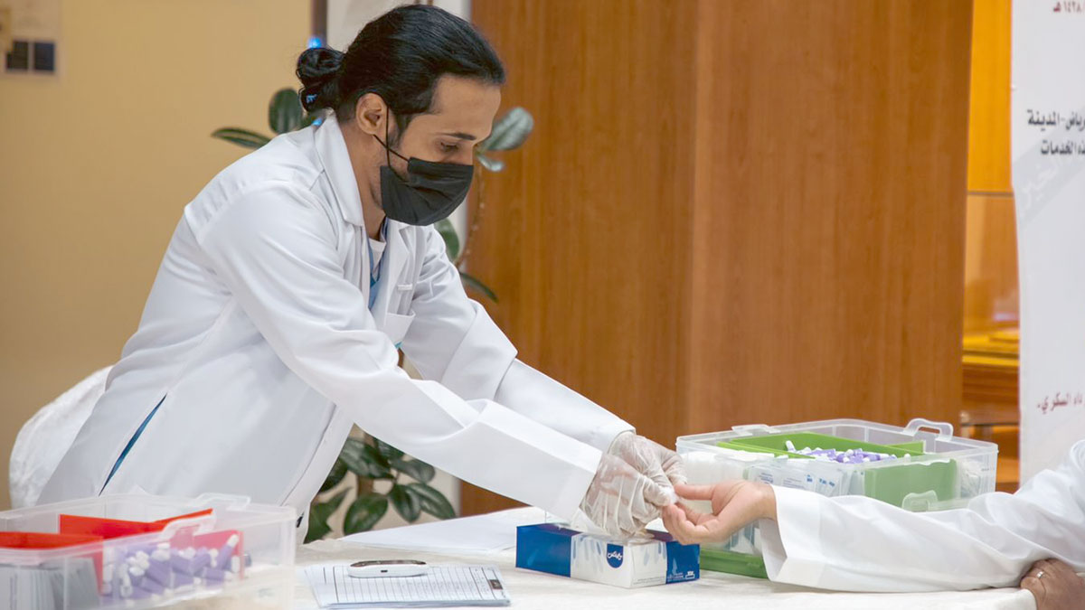 Riyadh Office Services Division for Aramco conducts four-day Diabetes Awareness Campaign for employees and contractors glucose testing