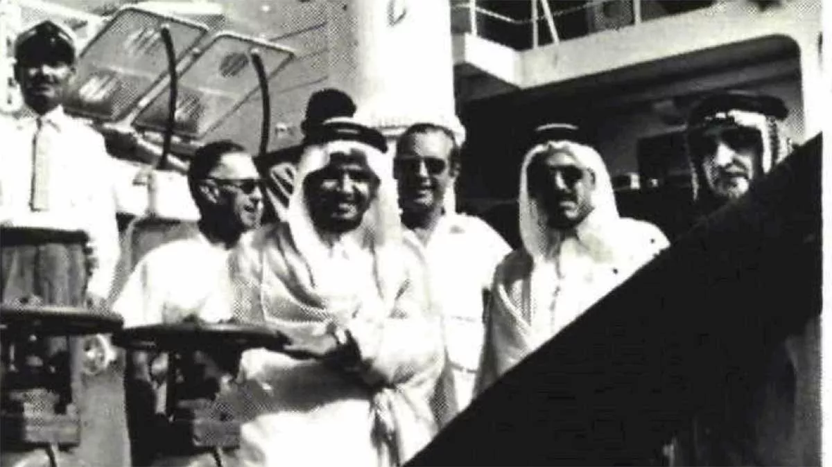 1957 Aramco's first offshore shipment from Safaniyah