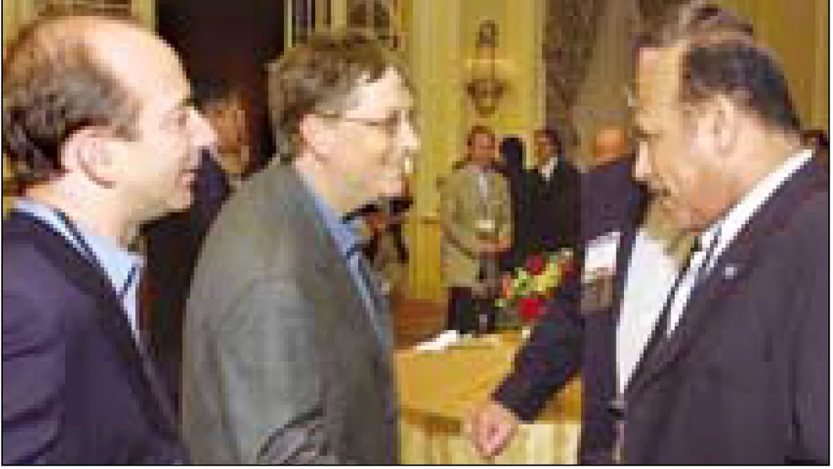 Aramco CEO Abdallah Jum'ah meets with Bill Gates and Jeff Bezos in Seattle 
