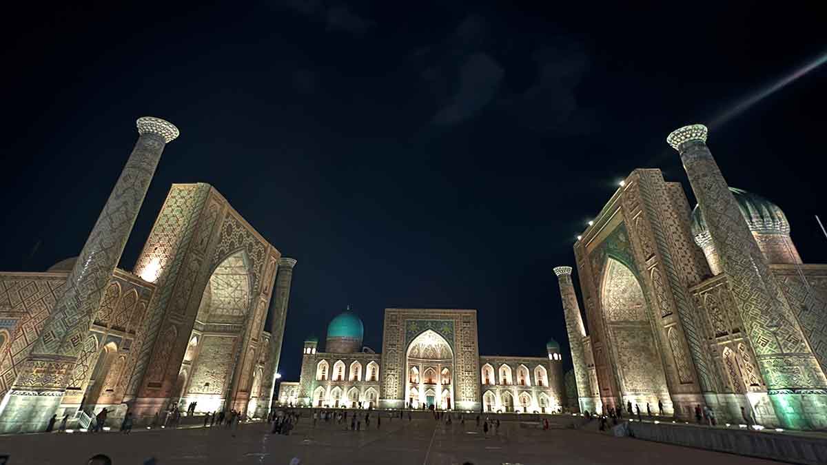 Uzbekistan Samarkand_ Registan Square_2