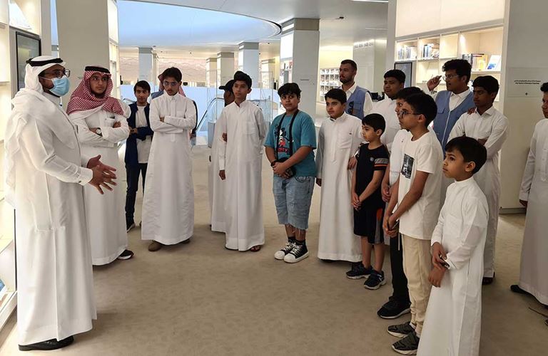 Jubail orphans treated to day at Ithra