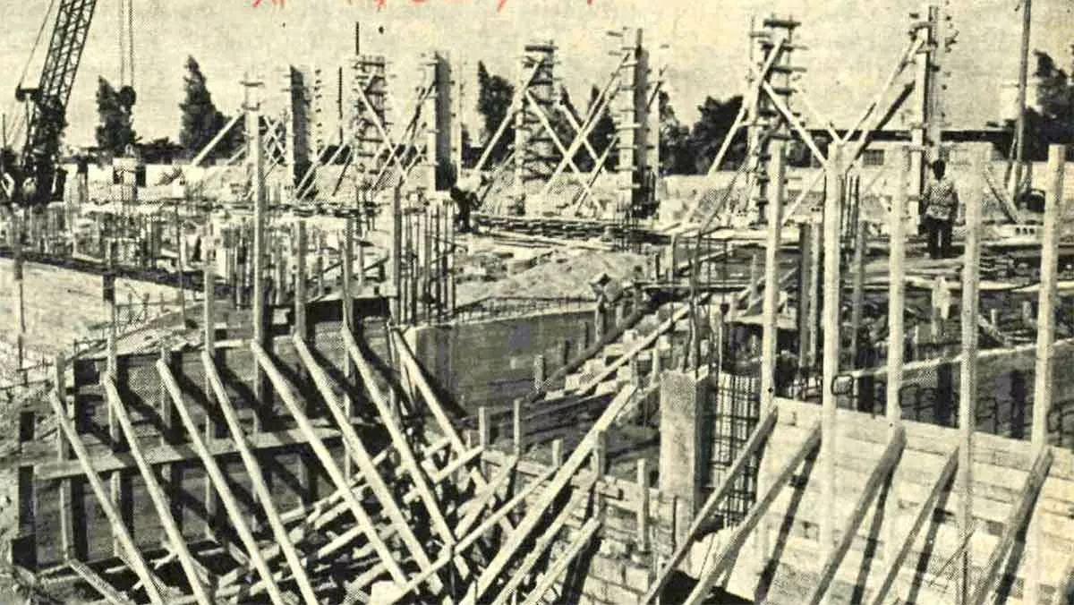 August 1967 al-Khobar telephone exchange being built