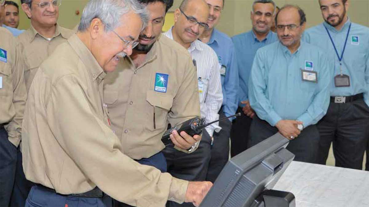Oct. 24 2012 Aramco Board of Directors tours Northern Area