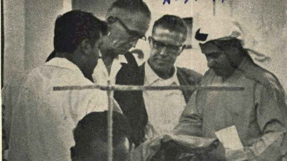 1965 first Aramco contractor to provide work clothing