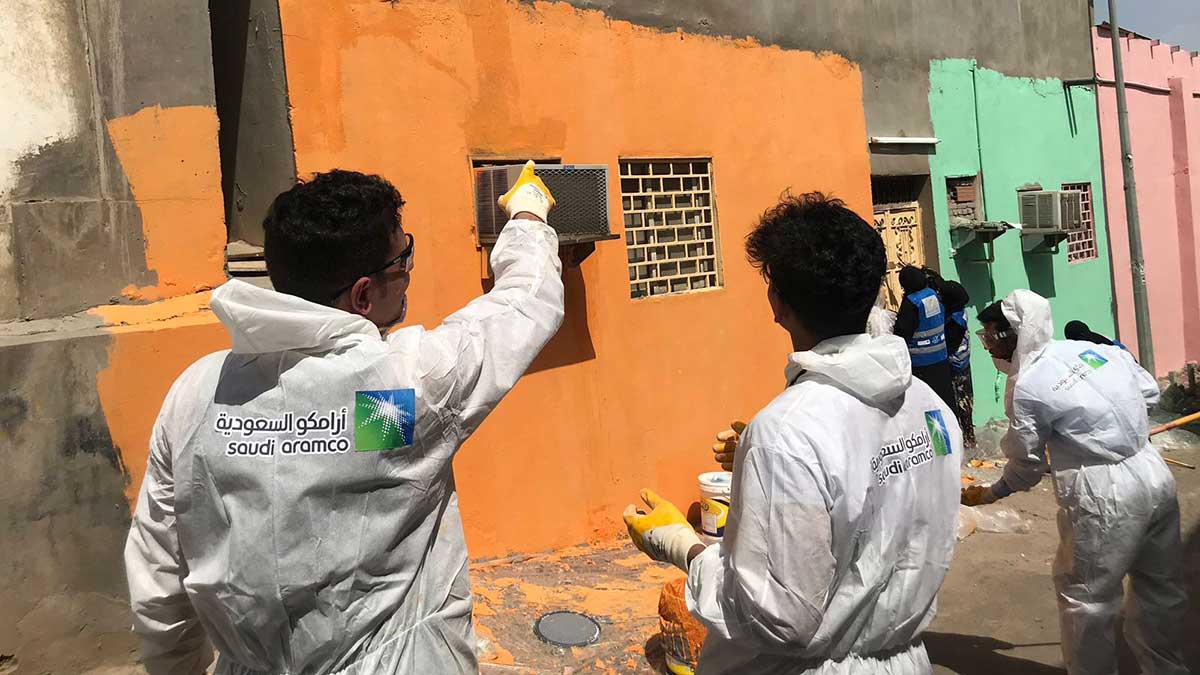 Jiddah clean up volunteers