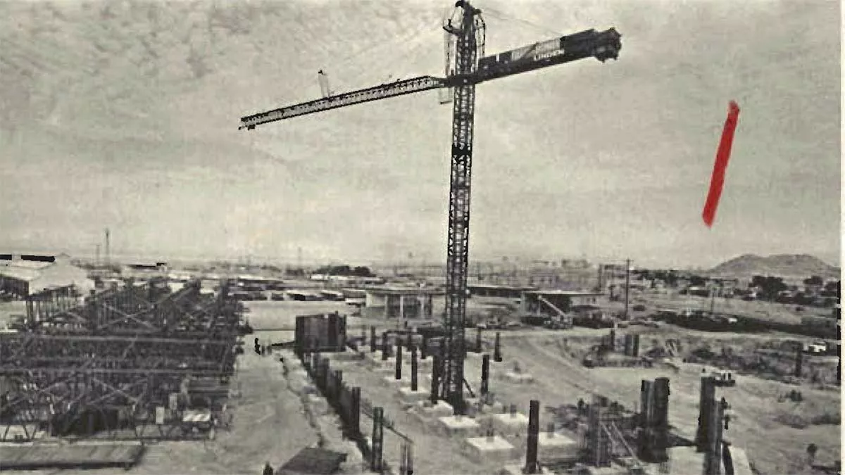 Linden Tower Crane Dhahran Aramco Tower building construction