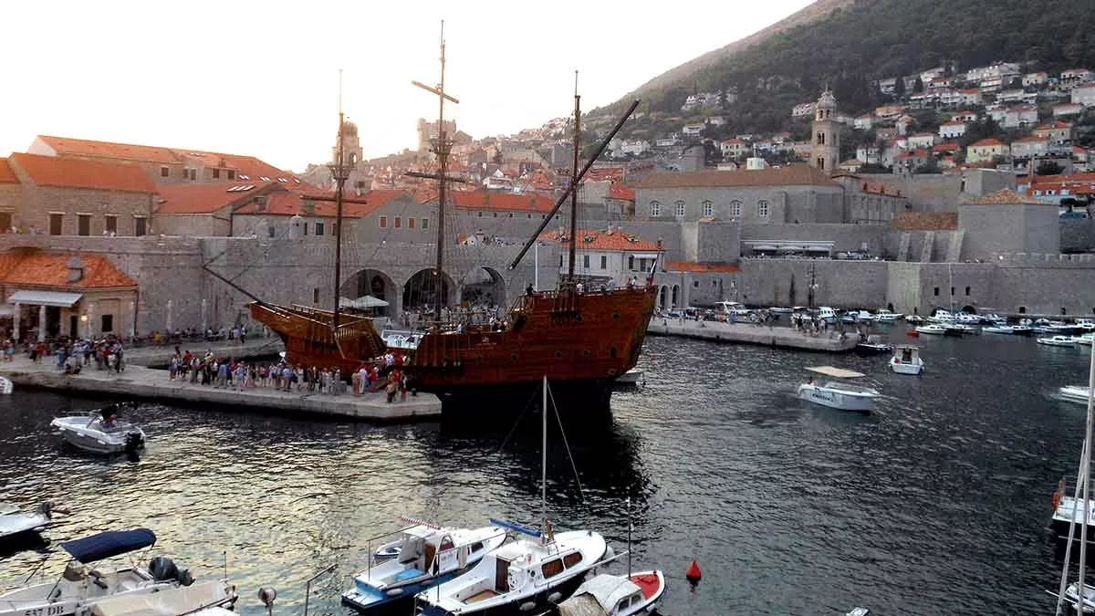 Dubrovnik harbor