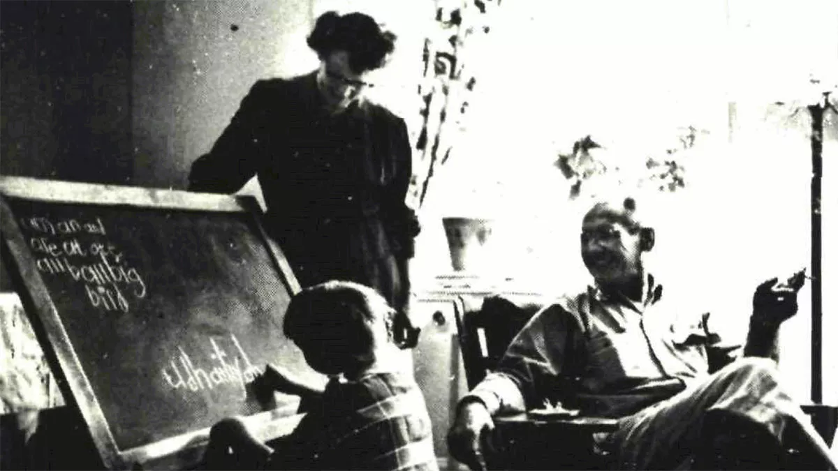 February 1957 'Udhailiyah is opened up for living