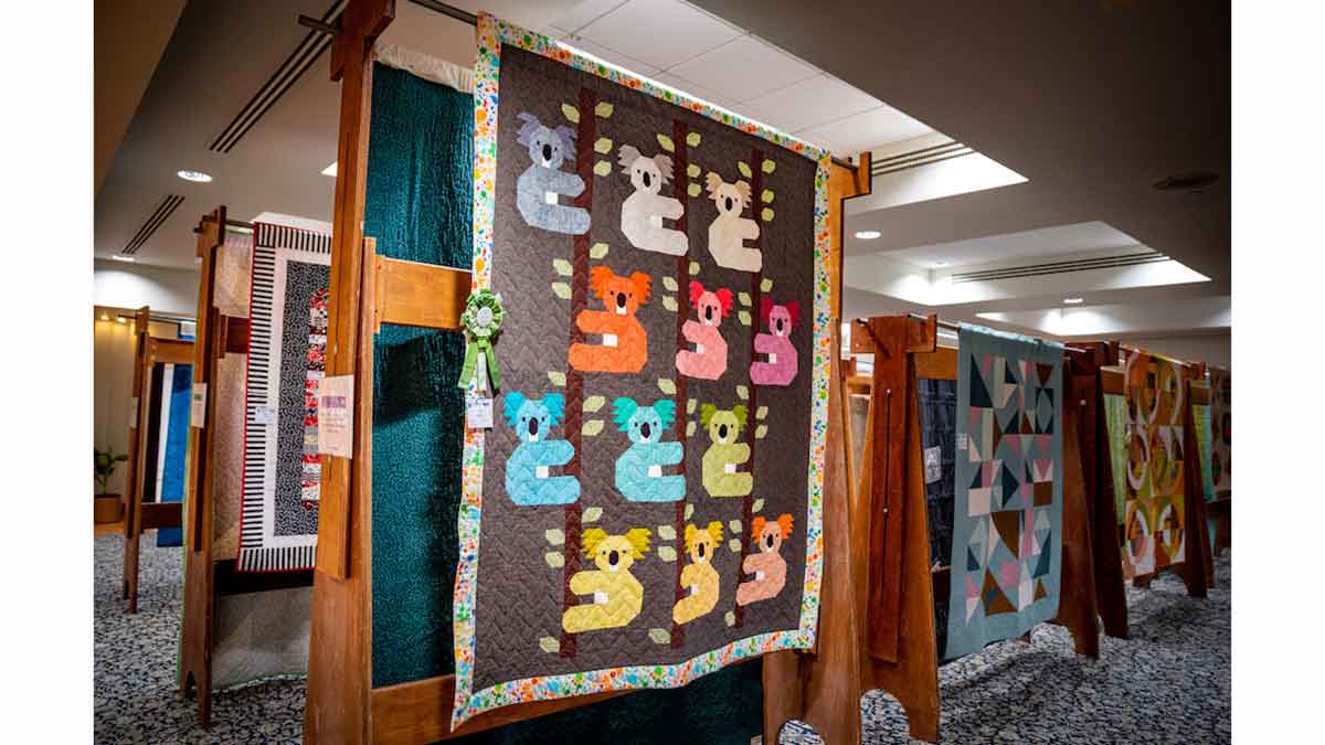 Quilters come through with ‘A World of Color’ at annual quilt show