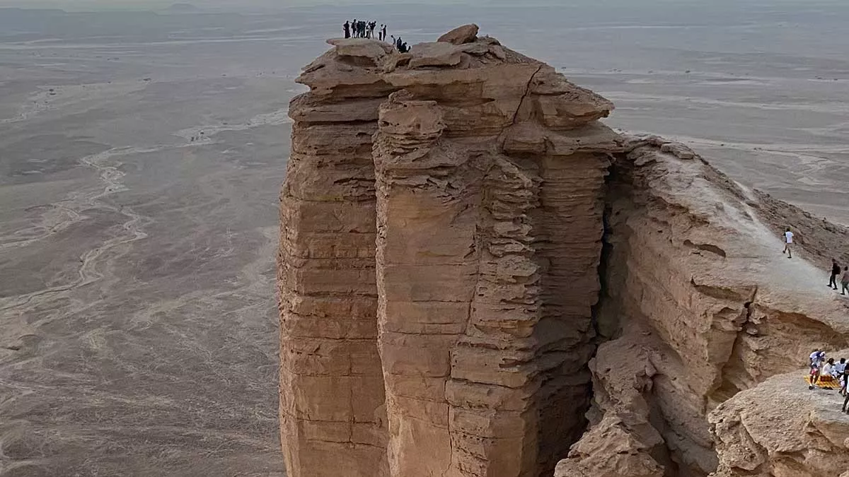 Irshad A. Thameezudeen Edge of the World cliffs readers album
