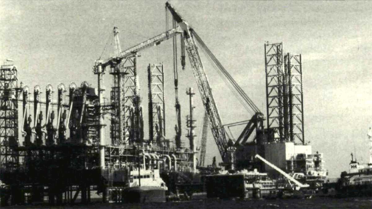 Sea Island No. 4 turnaround and inspection 1994