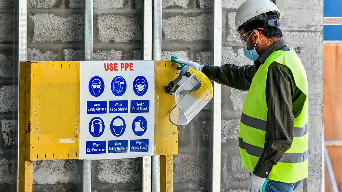 PPE Worker World Day of Safety