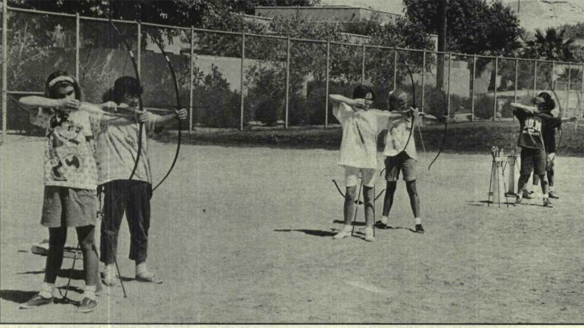 Archery lessons for the 1994 Aramco Schools intersession in April in Udahiliyah