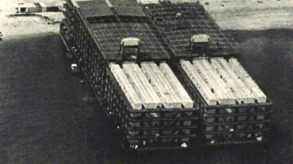 Floating residential barges 1978
