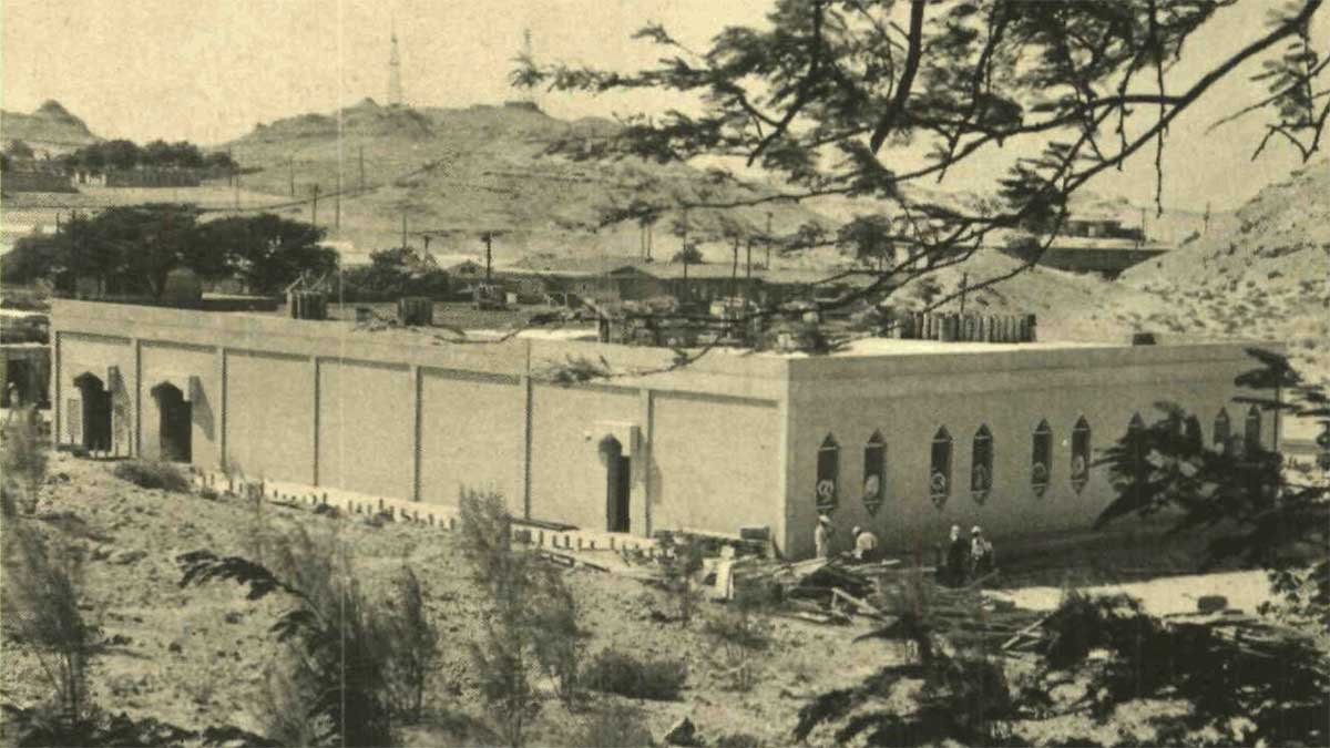 July 1974 new Oil Exhibit building nears completion