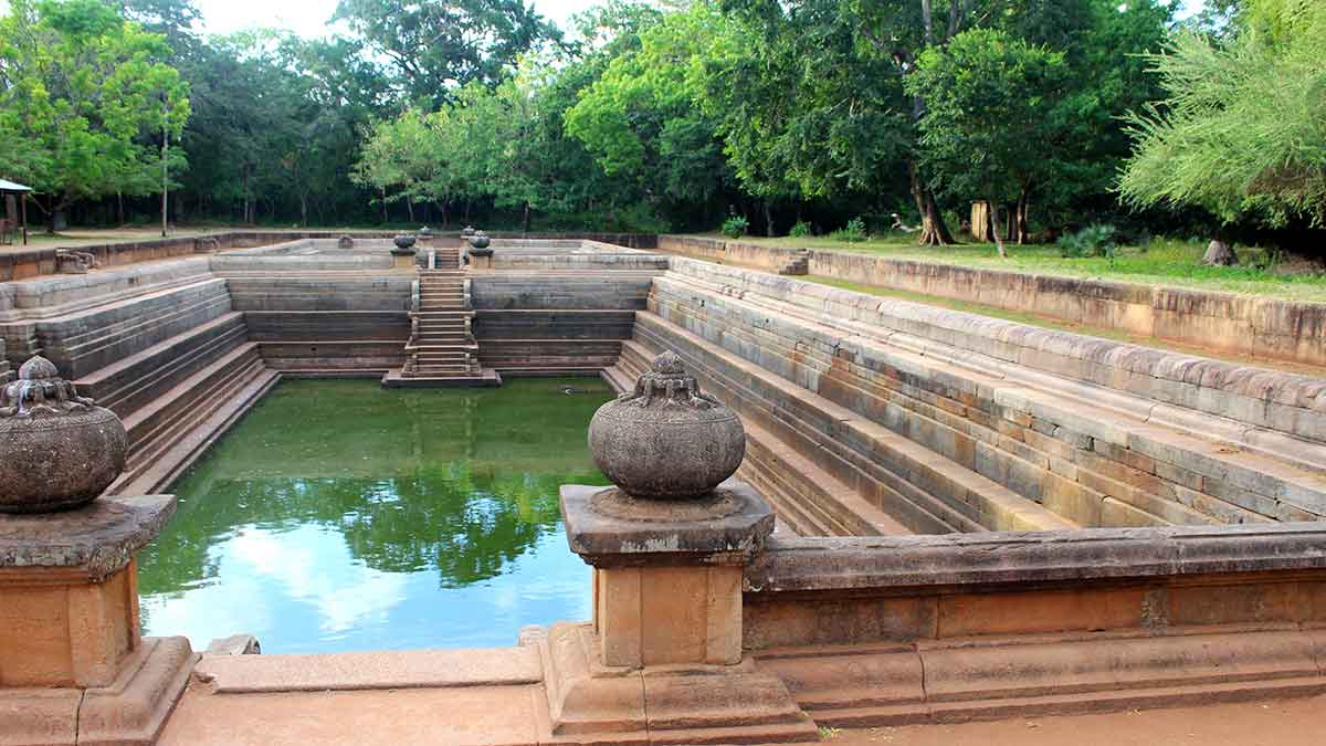 Aramcon travel Anuradhapura