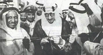 This Day in History (1961): Company operations to be placed on 40-hour week