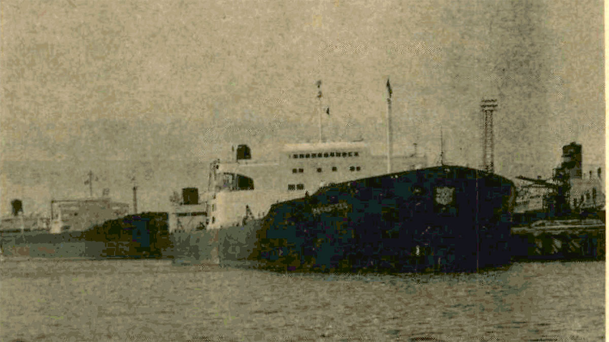 August of 1962 Manhattan supertanker in port at Aramco