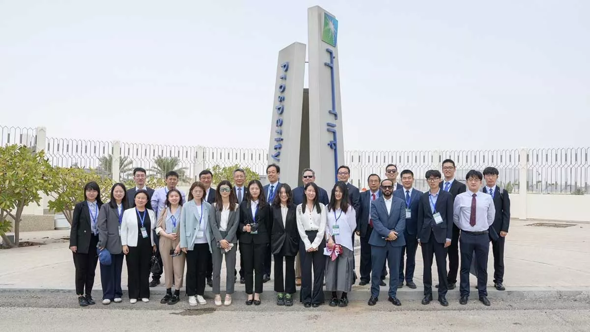 Peking University  delegation visits Well No. 7