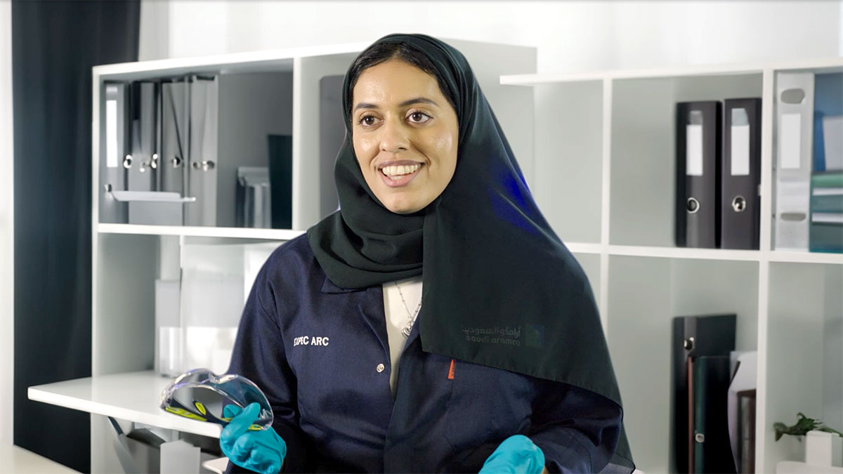 فيديو: تعرّف على مريم، عالمة الجيولوجيا، في مركز أكسبك للأبحاث المتقدمة